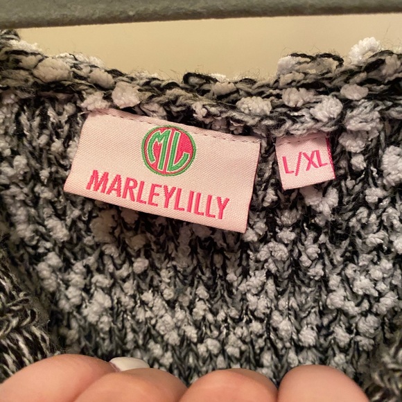 Sweater Layered Pullover - Picture 4 of 4